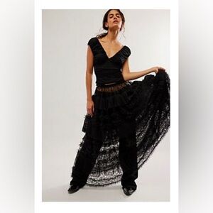 Black lace layered skirt